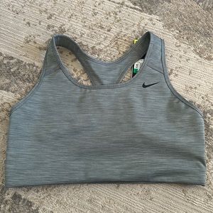 NWT NIKE sports bra